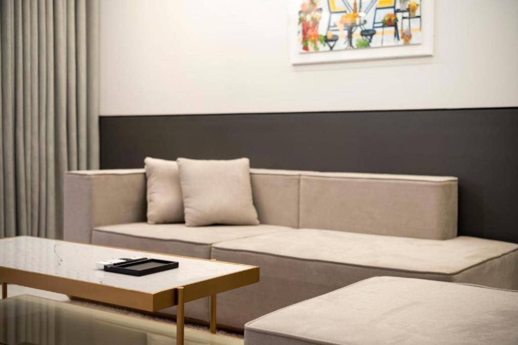 Hound Hotel Yeonsan Busan Exteriör bild