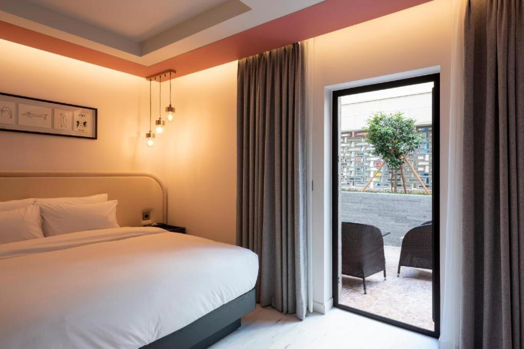 Hound Hotel Yeonsan Busan Exteriör bild