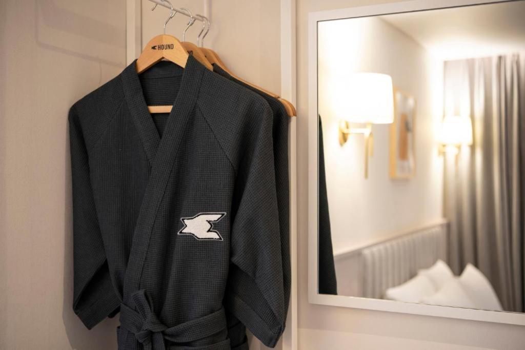 Hound Hotel Yeonsan Busan Exteriör bild